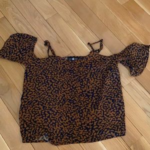 Lightweight Leopard crop top from Daisy Street
